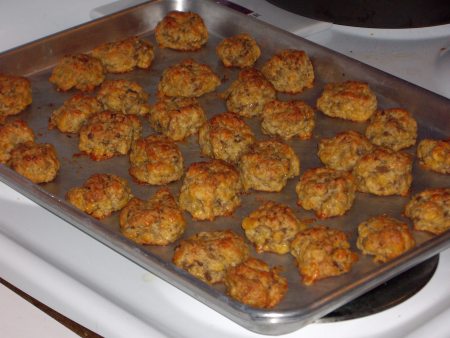 Oven Baked Sausage Balls – Really Easy