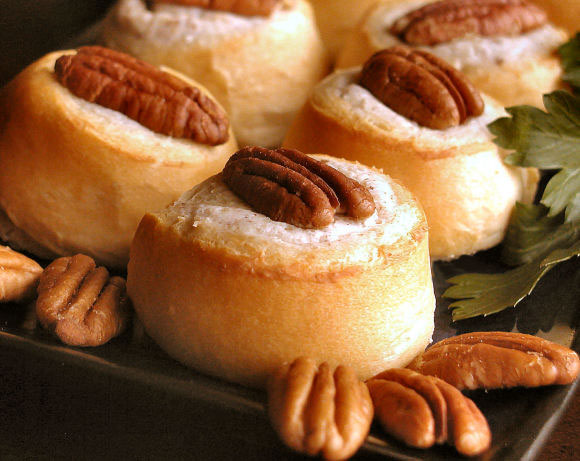 Bleu Cheese Crescent Spirals