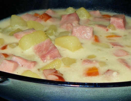 Easy Weeknight Potato Ham Chowder